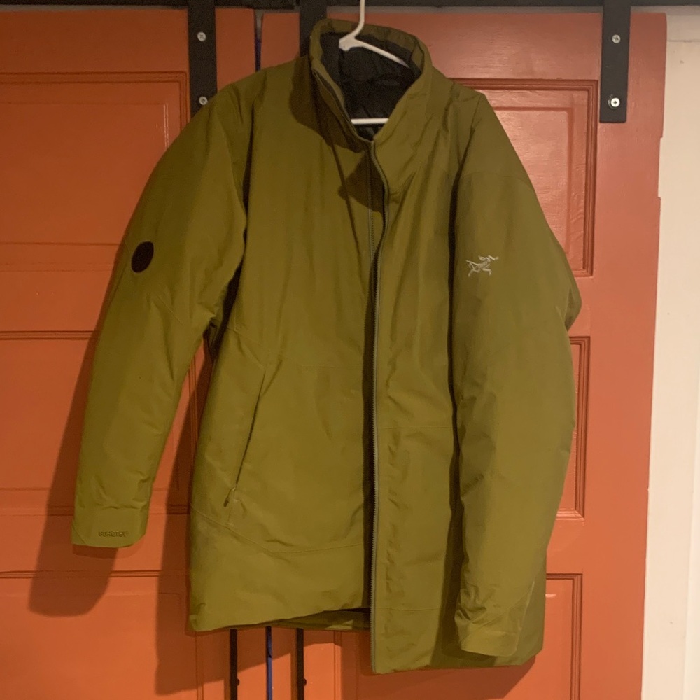 Arc'teryx Men's Olive Performance Jacket